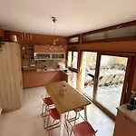 Semesterbostad Grande Maison Familiale Village